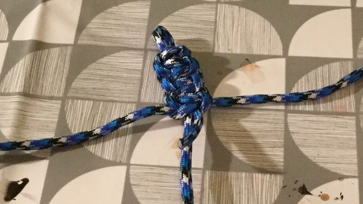 How to make a simple paracord keychain