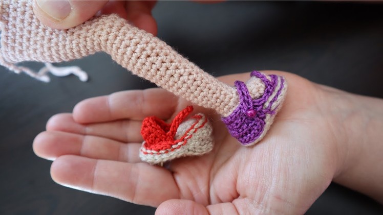 Barbie Wedge Heel Shoes - DIY Miniature Barbie Hacks and Crafts