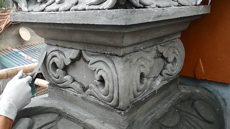 Nice And Easy - Craft Construction - Homogeneous Decoration On Concrete Column Foot