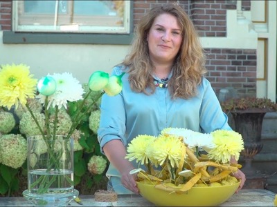 A flower arrangement with Magnums | Flower Factor tutorial | Powered by Deliflor Chrysanten