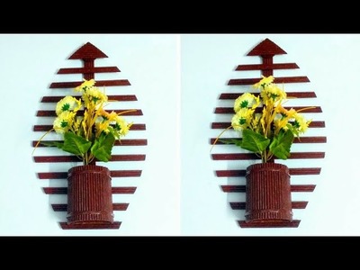 How to make Newspaper Wall Hanging with Flower Vase