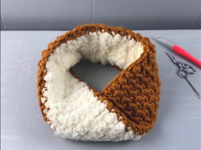 Crochet: Cozy Cowl Asembly