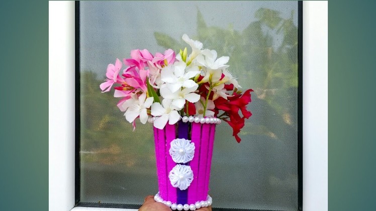 Simple and Amazing Woollen Vase. Woollen vase making ideas. Diy Vase. Ice-cream stick Vase.Craft