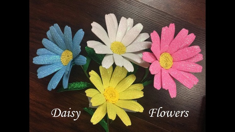 DIY: How to make a Daisy flower with glitter foam sheets. flor margarita en goma eva - foamy