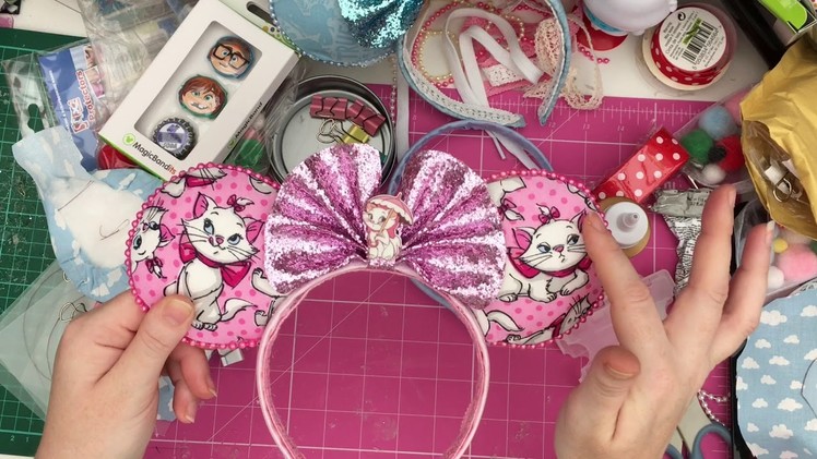Mega Easy Disney DIY tutorials! Minnie ears, Lanyards, Shoes & top’s!