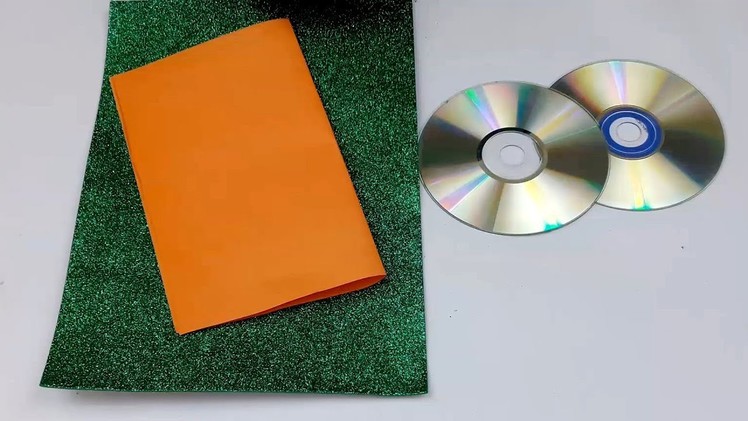 DIY: Waste CD Craft!!! How to Make Makeup Organizer &Key Holder With Old CD.DVD!!!