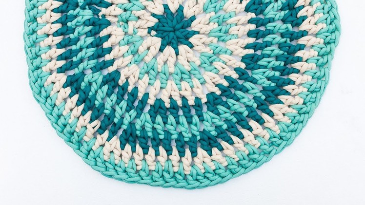 How to Crochet a Quick & Easy Rug