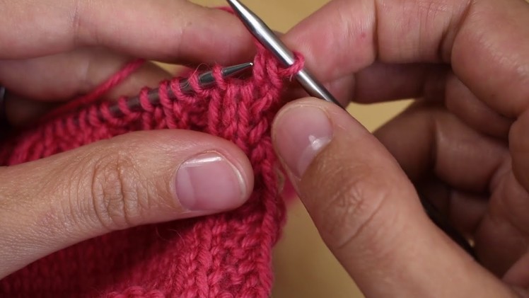 Knitting Demo - How to do a stretchy bind-off
