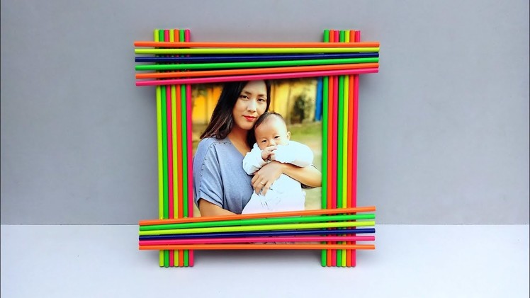 DIY Handmade Picture Frame Out of Colored Pencils