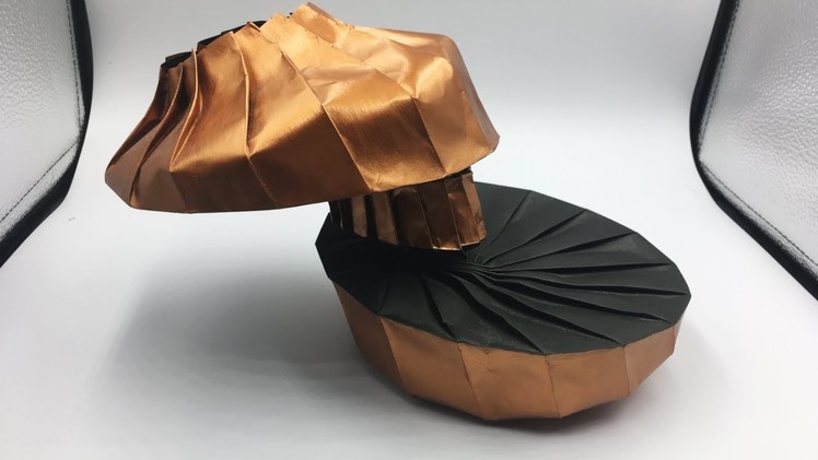 Origami Slanted Vase (Rebecca Gieseking) Double Diagonal Shift V2