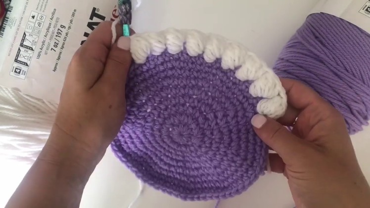 Crochet Bobble Stitch for a Frosted Cake Edge
