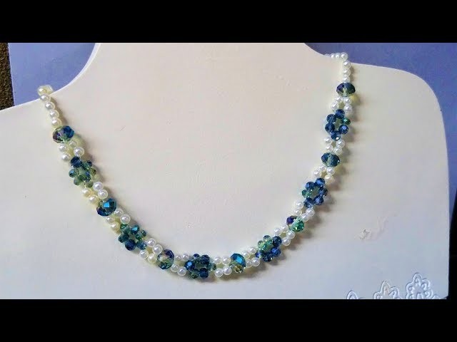 How to make a necklace in 10 minutes. Beaded necklace tutorial.