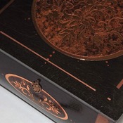 FREE POST - LOCKABLE Deluxe JEWELLERY / KEEPSAKE Box. With a mirrored copper centerpiece & copper brown Fleur de lis. Half Mortise Lock