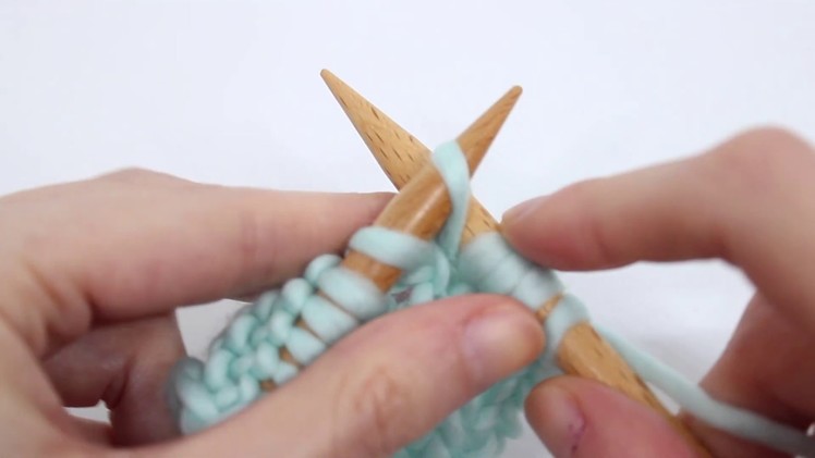 How to work the same stitch twice I | WE ARE KNITTERS