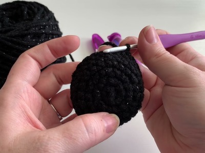 How to crochet a cute little Halloween Bat themed case for your Tamagotchi On