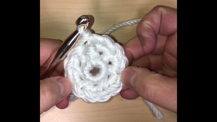 Left Hand: How to Crochet Round Circles for Beginners, Crochet Flat Round Circles