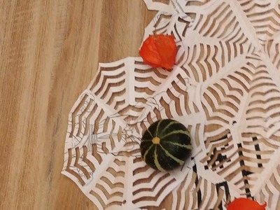 #DIY #Halloween chemin de table en papier