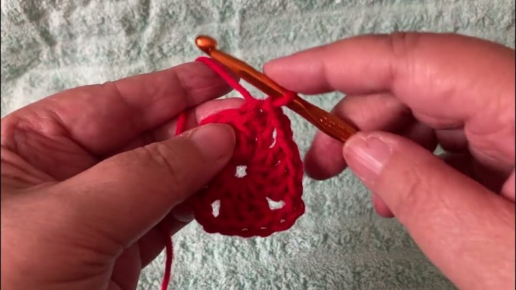How to Crochet a basic Granny Square