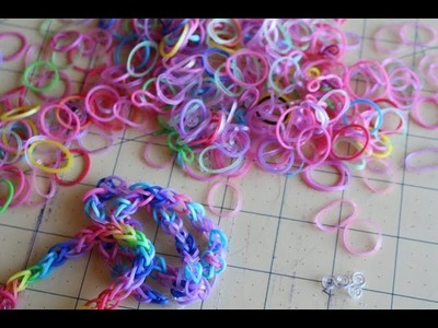 How to make loom band bracelet. 