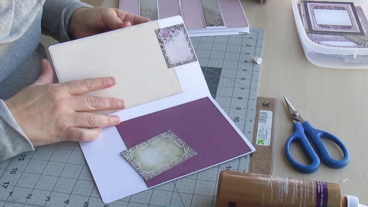 (fr) Scrapbooking : Tuto express | Décoration de pages a espaces-photos + cartes décos .