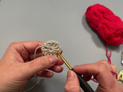 Crochet a Poppy for Beginners