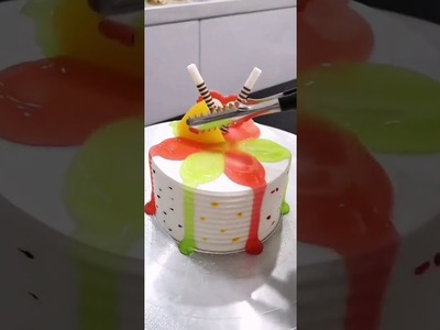 Making A Tiny Cute Cake