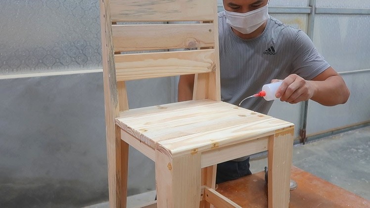 Amazing Pallet Woodworking Techniques. How To Make A Simple Chair For Beginners. Woodworking