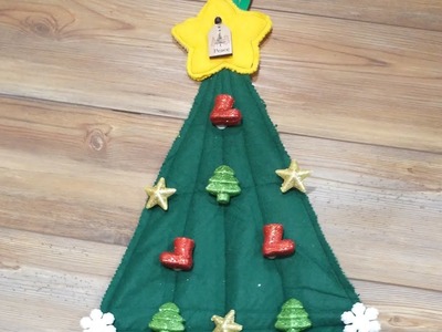 How to Make  a DIY Felt Christmas Tree