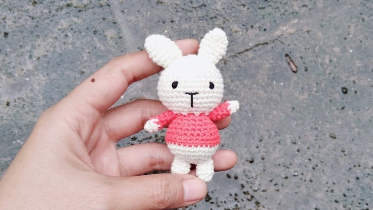 Bunny mini| Amigurumi keychain | Crochet with me