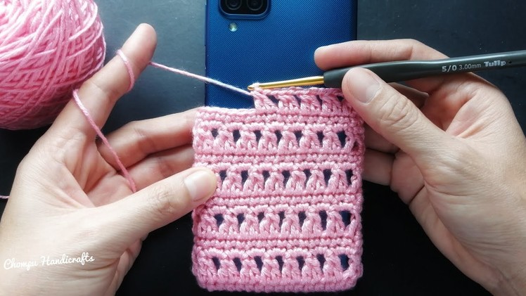 Super​ easy crochet phone case pattern for beginner