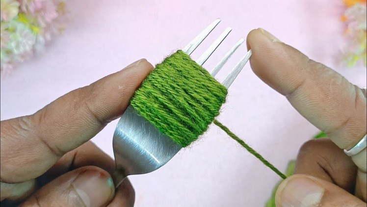 Superb Woolen Flower Making Ideas with Fork - Hand Embroidery Amazing Trick - DIY Woolen Flowers