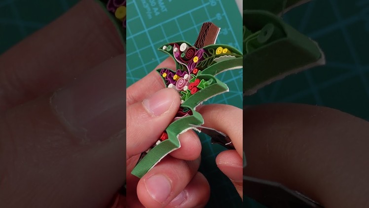 Paper Quilling Ornaments - Christmas Tree