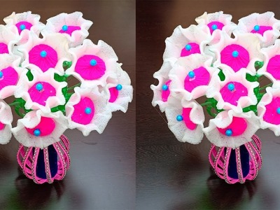 Make a Beautiful paper flower guldasta guldasta banane ka tarika  foam gudasta