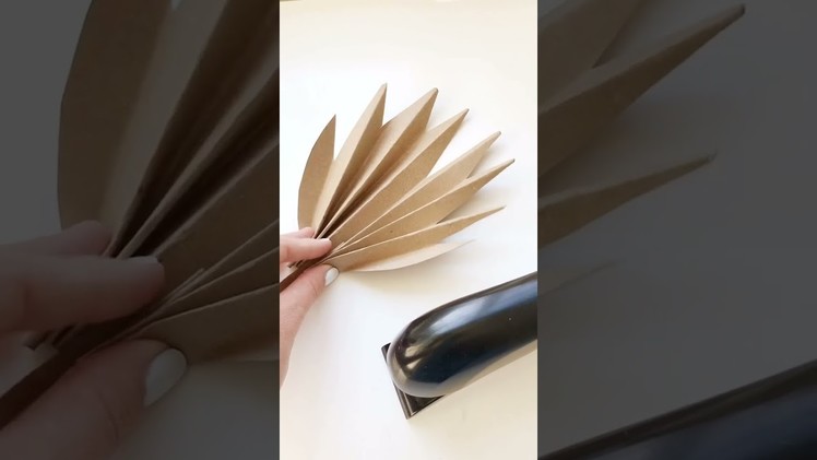 DIY Paper Palm Leaf #diy #paperflower #driedflower #art #shorts #leaf #craft