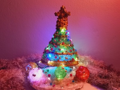 Árvore de Natal.Papelão.GARRAFA PET. DIY Pet  bottle recycled, turned into  Christmas tree.