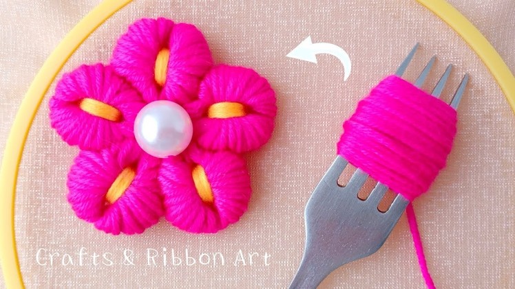 Super Easy Woolen Flower Craft Ideas with Fork - Hand Embroidery Amazing Flower Design - Sewing Hack