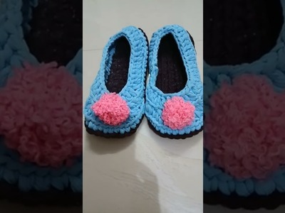 You can wear shoe crochet in your house like this ????