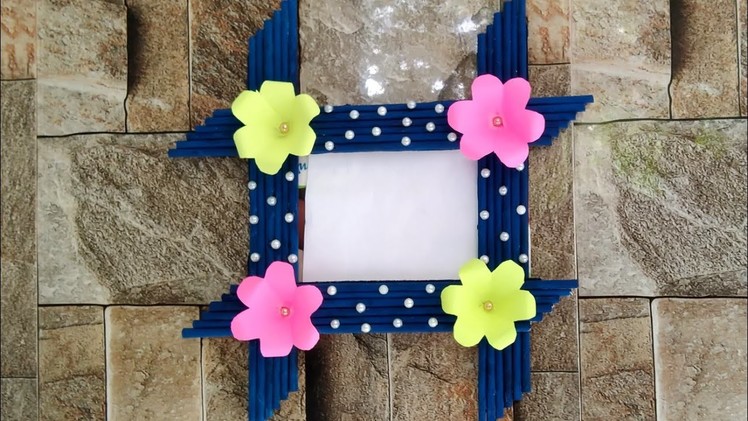 DIY photo frame using newspaper stick. how to make photo frame at home