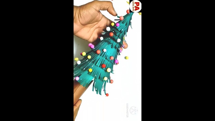 Christmas Tree Craft.Easy craft for Christmas.How to make paper Christmas tree at home#Shorts#DIY