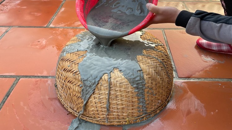 Cement Craft Ideas \ How to recycle fruit baskets into fish ponds