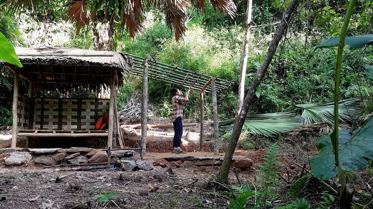 FULL VIDEO: 21 days to build a bamboo house, Live and work here every day