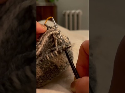 MAGIC LOOP COLORWORK KNITTING HACK for small circumferences