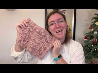 The PassioKnit Spinner - Pattern: Cranberry Cowl