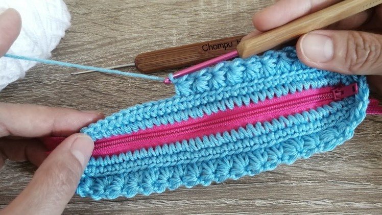 D.I.Y. Tutorial - How to Crochet Purse Bag With Zipper - Step by Step