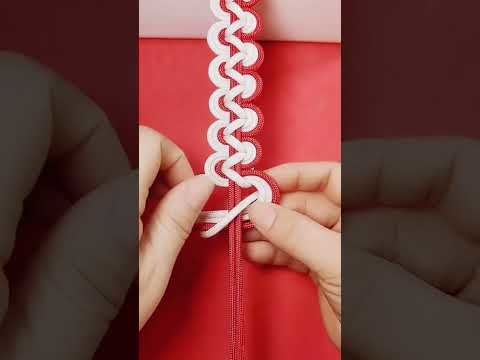Easy design with thread breslet