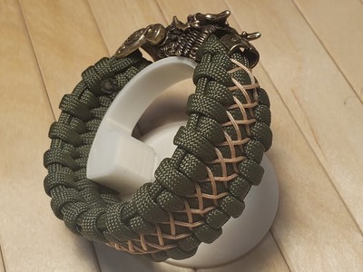 How To Make Paracord Bracelet Stitched Trilobite With Dragon Head Shackle