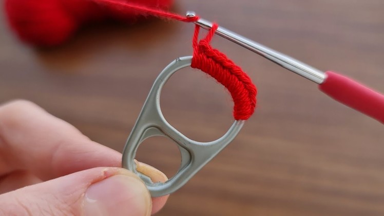 Super Crochet Knitting using Soda Can with opening ring Açma Halkası ile Şahane Örgü Anahtarlık