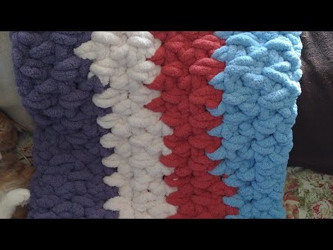 Bernat Blanket Big crochet tutorial on a easy repeat pattern. Thick yarn.