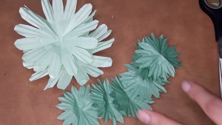 DIY amazing and beautiful green flower. Super easy to make. An unique craft.????????????