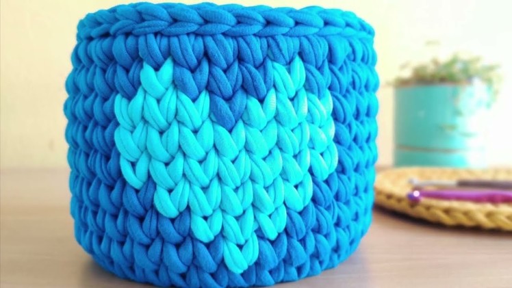 Heart pattern in t-shirt yarn basket | crochet using acrylic base | invisible row joining